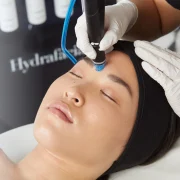 CRYSTAL-CLEAR-SKIN-AND-BEAUTY-LOS-ANGELES-NEWPORT-BEACH-CALIFORNIA-SERVICES-HYDRA-FACIAL